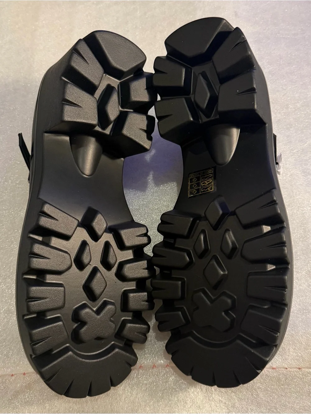 Dream Pairs Black T-Strap Platform Shoes NWOT